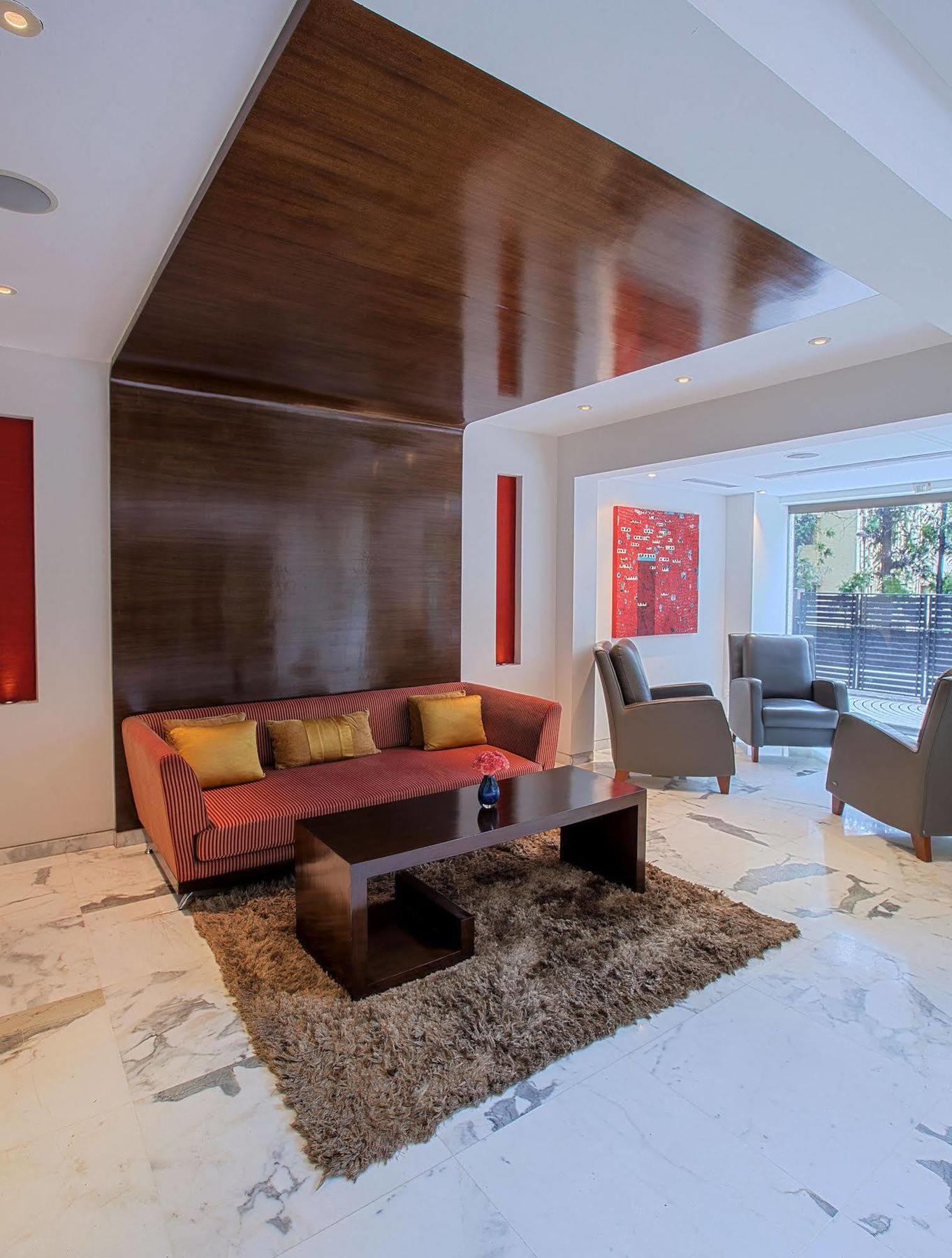 Oakwood Residence Naylor Road Pune Exterior photo